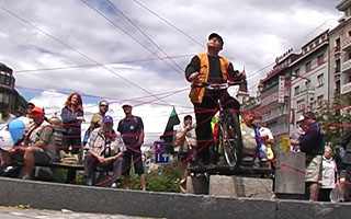 Szirtes Jnos: Prgai tavasz, 2007, llkp a videbl